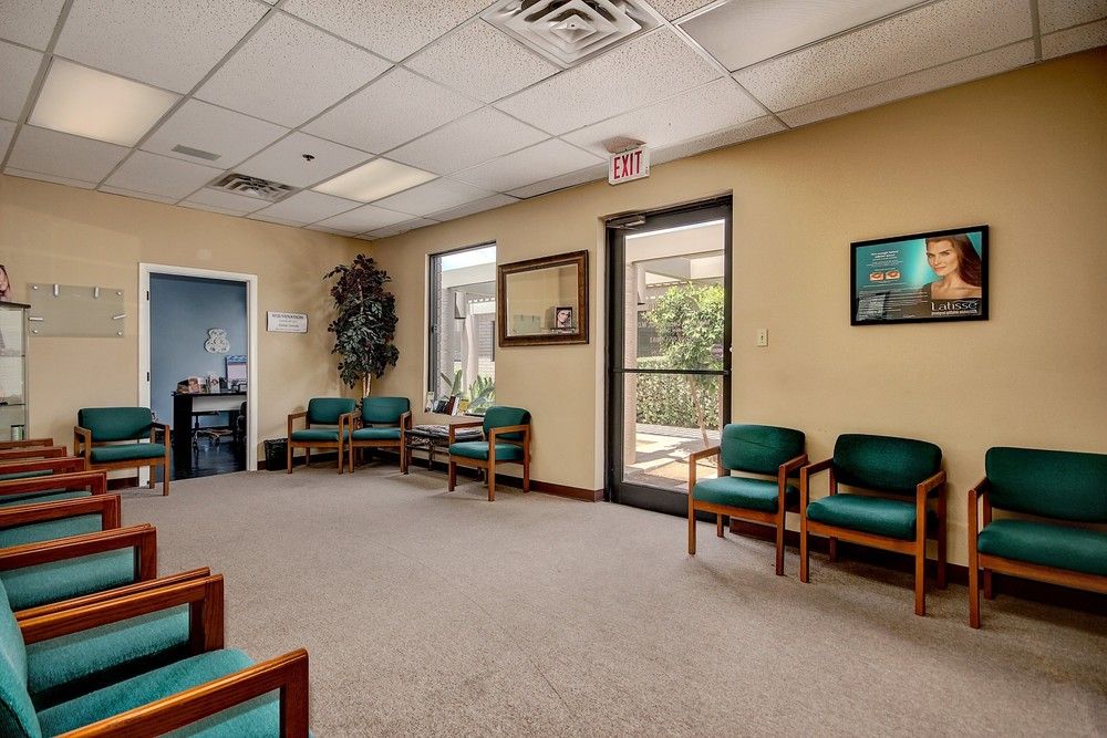 East Valley Medical Office Condo | For Lease: 604 W Warner Rd Bldg B, Chandler, AZ 85225